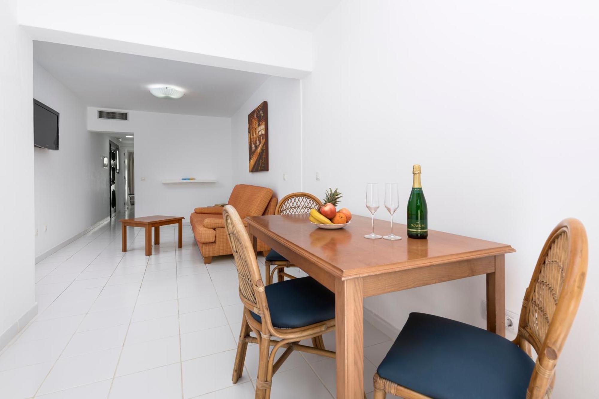 Apartamentos Erika - Adults Only Corralejo Exterior foto