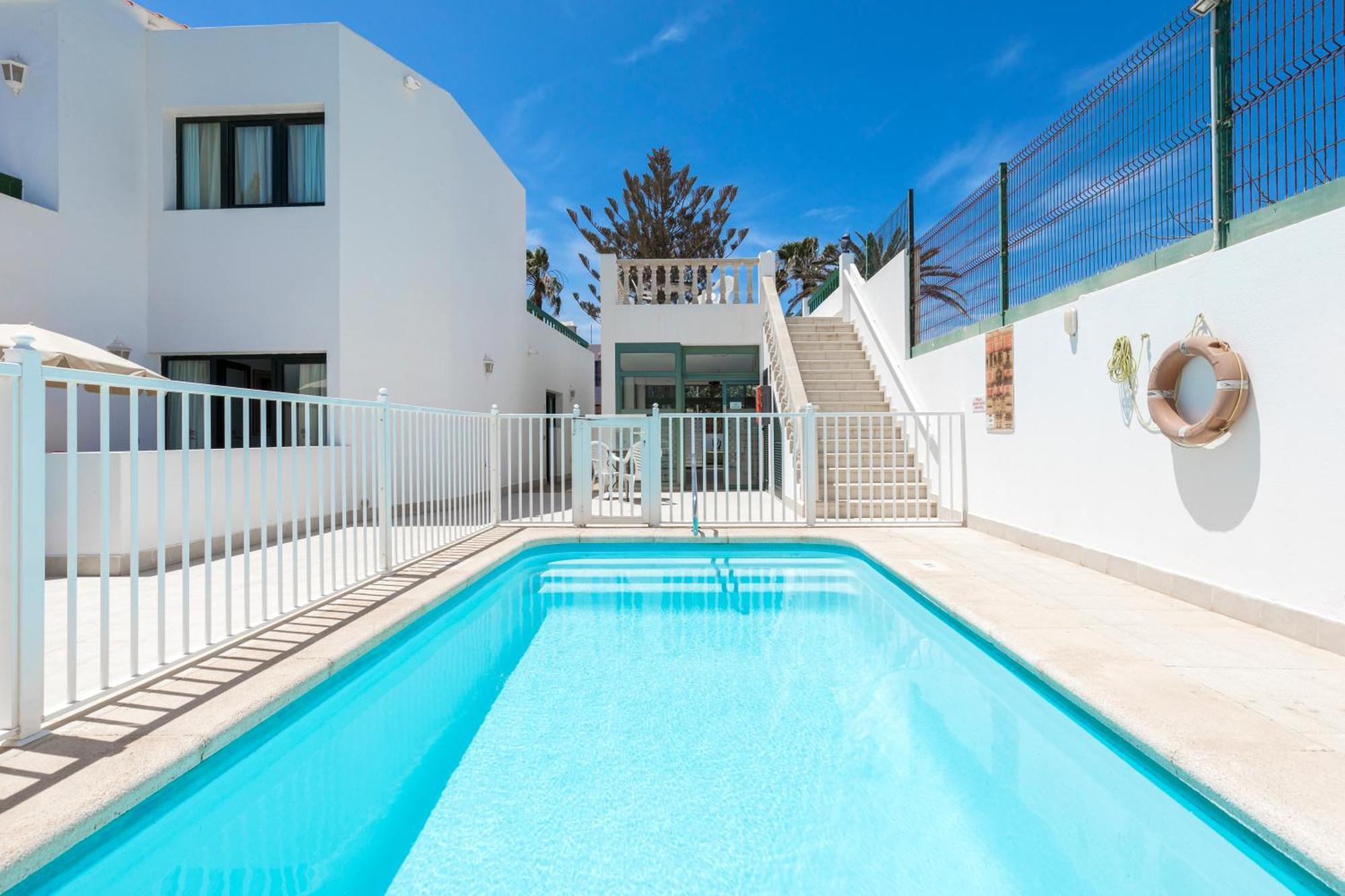 Apartamentos Erika - Adults Only Corralejo Exterior foto